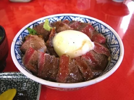 あか牛丼2