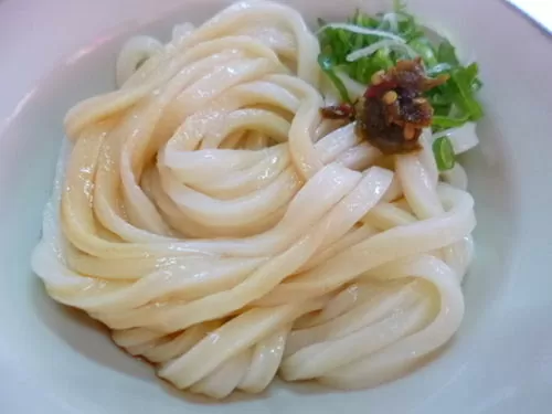 冷たいうどん