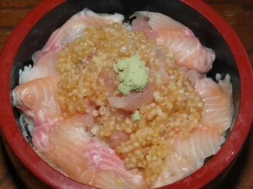 岩魚親子丼