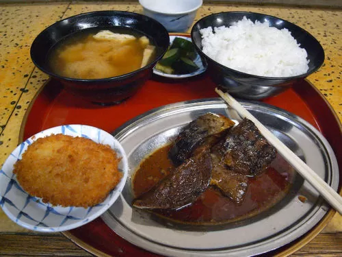 サバ煮定食