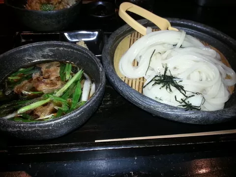 牛のホルモンのつけ麺