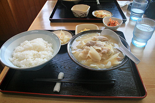 「とん汁定食 並盛」の画像