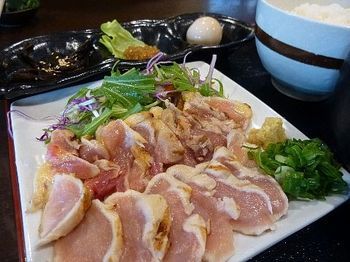 「インギー地鶏の定食あれこれ」の画像２