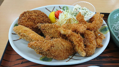 「日替わり定食のミックスフライ定食」の画像６