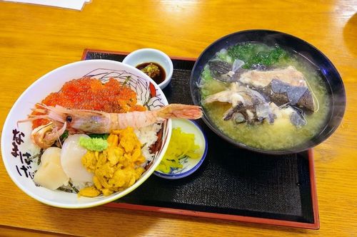 「時空を超えた海鮮丼」の画像