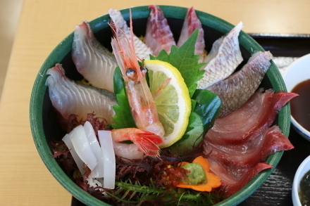 「海鮮丼」の画像２