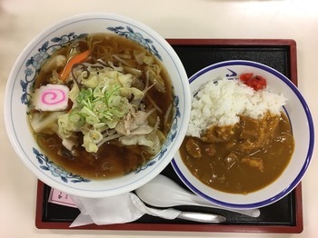 「野菜タンメン＋半カレー」の画像