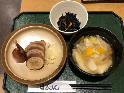 「いかめしとせんべい汁定食」の画像