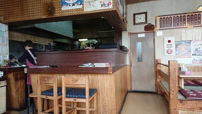 お食事処なくいの店内