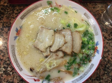 「ざぼんラーメン 与次郎店」の定番ラーメン