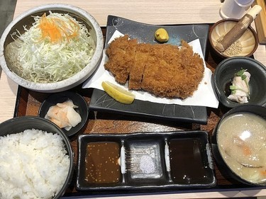 上ロースかつ定食