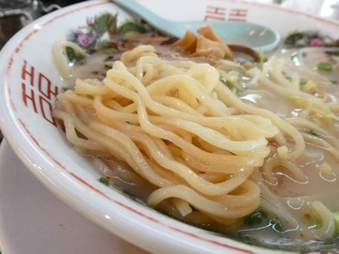 「ざぼんラーメン 与次郎店」の半ラーメン２枚目