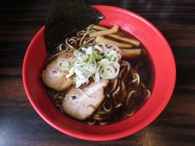 「富山ブラックラーメン」の画像