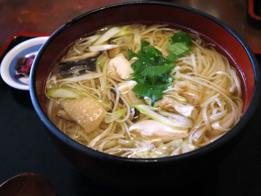 「比内地鶏の無限うどん」の画像