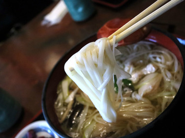 「比内地鶏の無限うどん」の画像３枚目