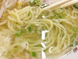 素ラーメン２枚目